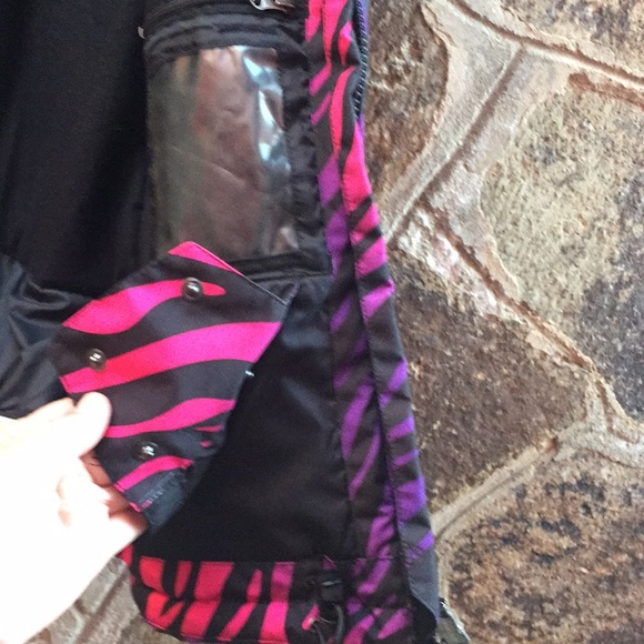[New] 686 (M) Mannual Vamp Insulated Black/Pink/Purple Flame Snowboard Jacket - Picture 7 of 16